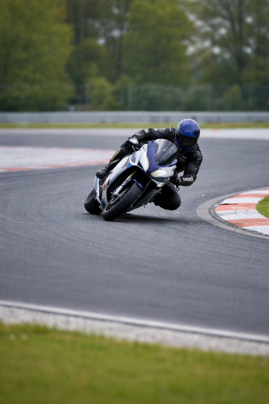 Kurventraining auf der Rennstrecke